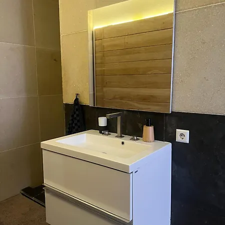 Luxury In The Center Apartment