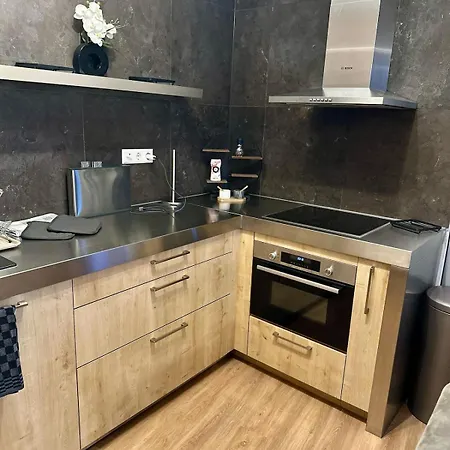 Luxury In The Center Apartment