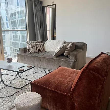 Luxury In The Center Apartment *